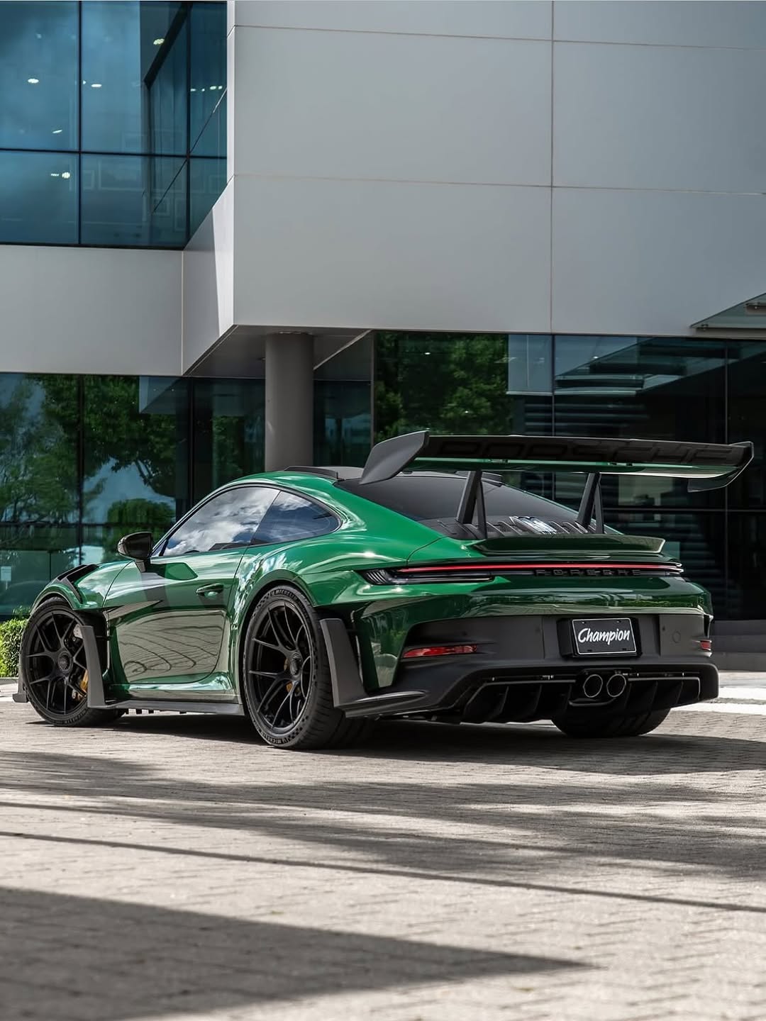 Racing Green_Dry Installation Colour PPF