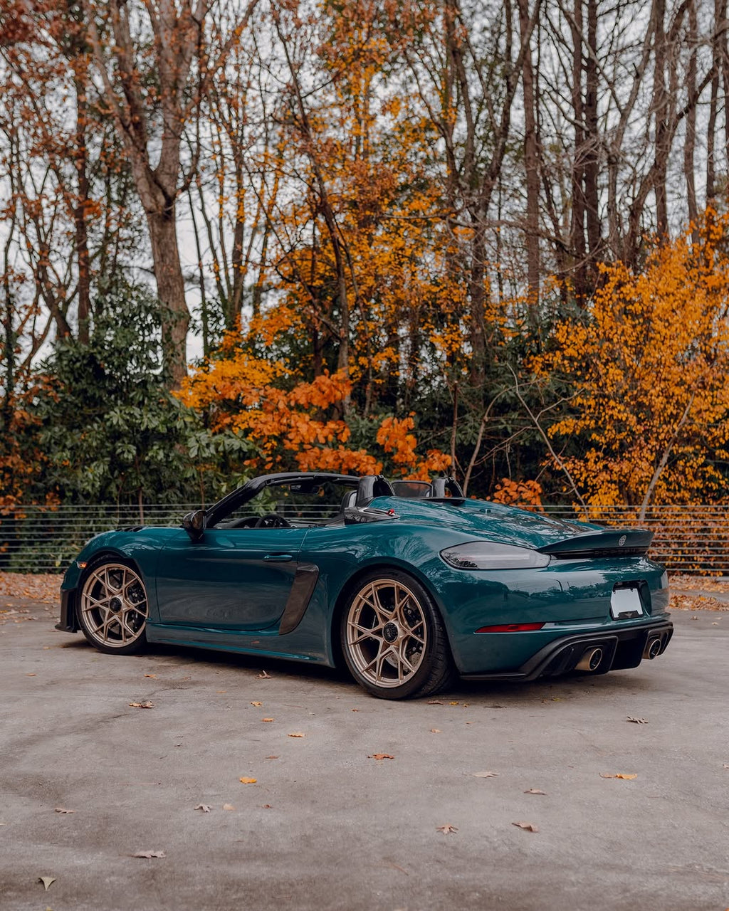 Glossy Hell Green_Dry Installation Colour PPF