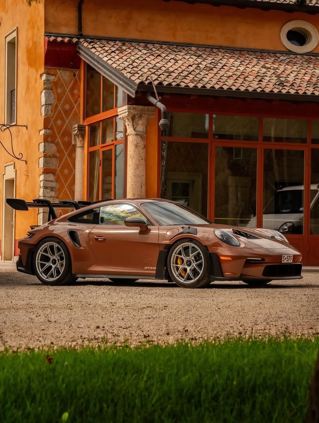 Dew Brown_Dry Installation Colour PPF