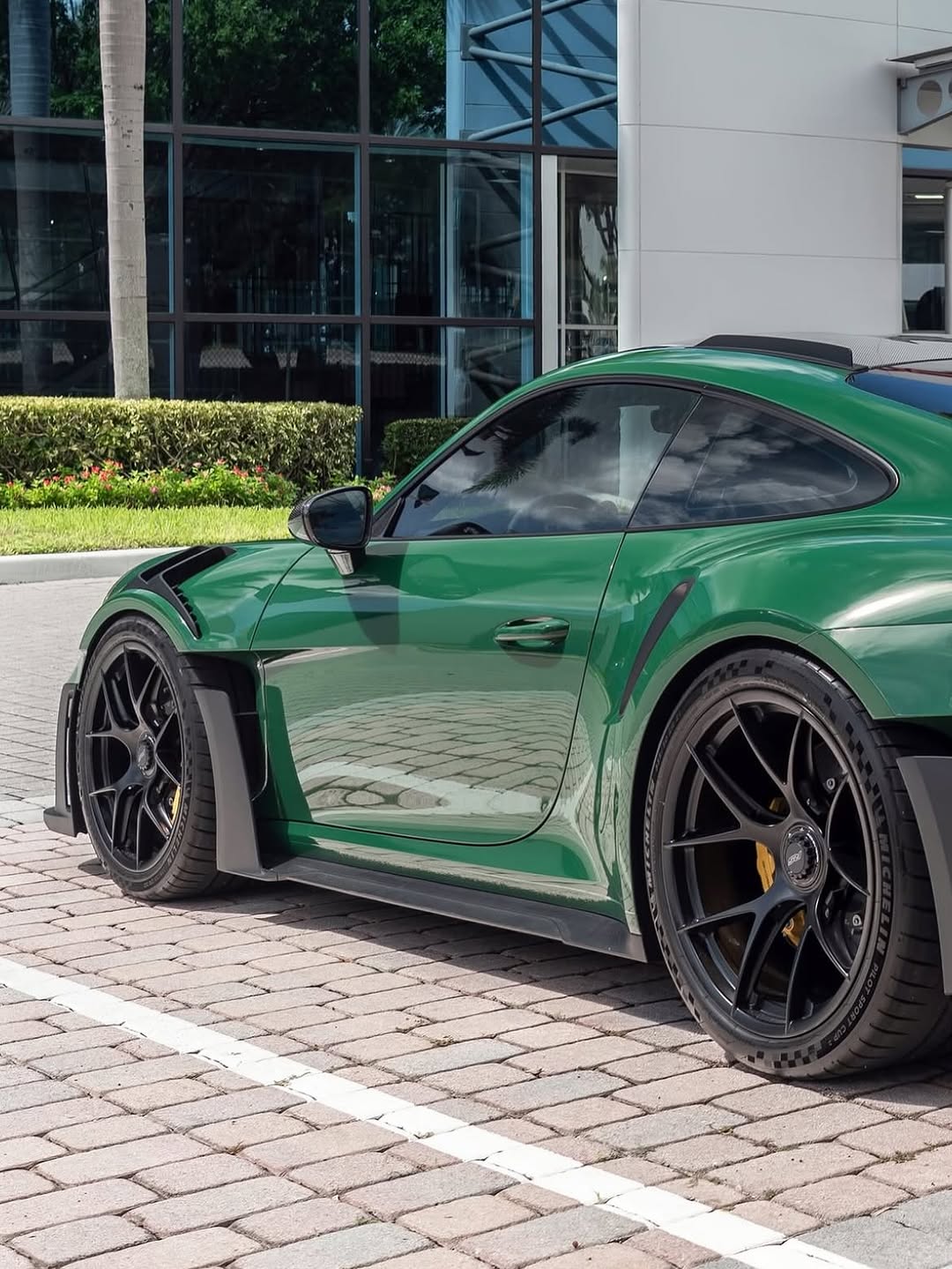 Racing Green_Dry Installation Colour PPF