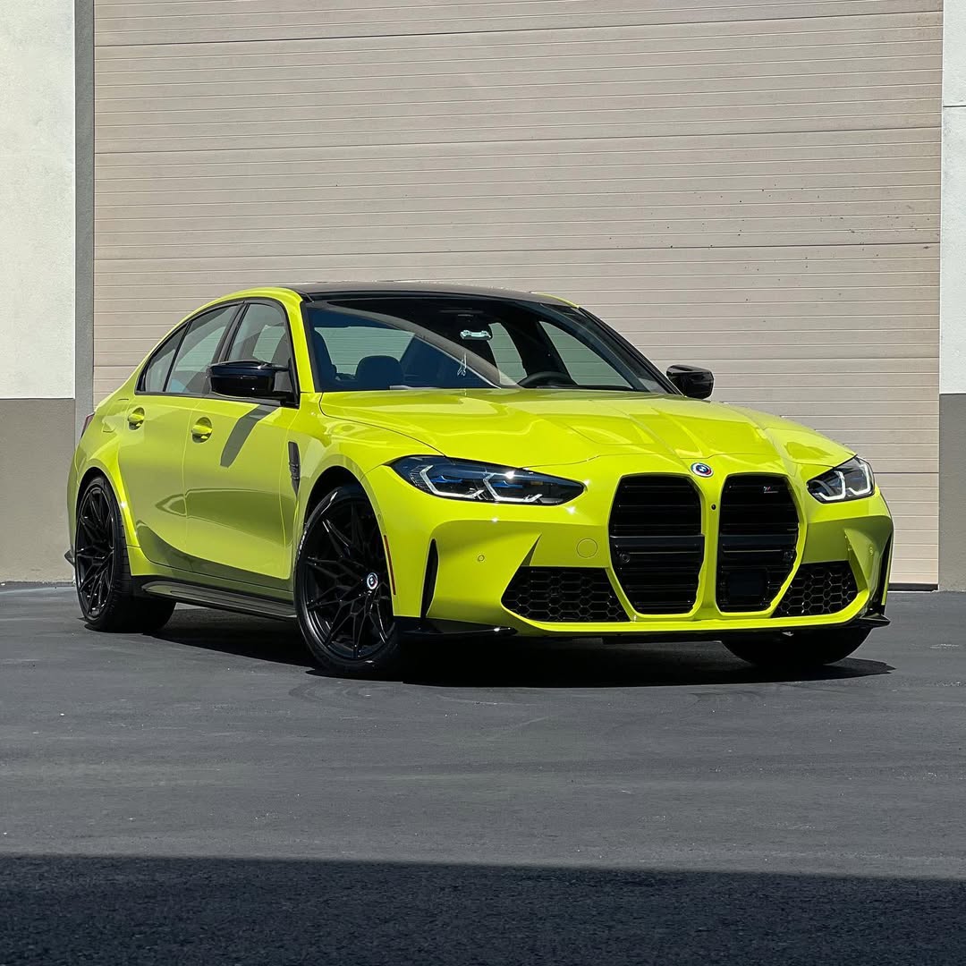 Glossy Acid Green_Dry Installation Colour PPF